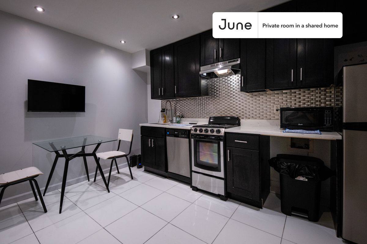 Apartment for rent at 961 Columbus Ave E, New York, NY 10025