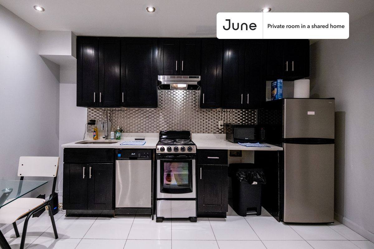 Apartment for rent at 961 Columbus Ave E, New York, NY 10025
