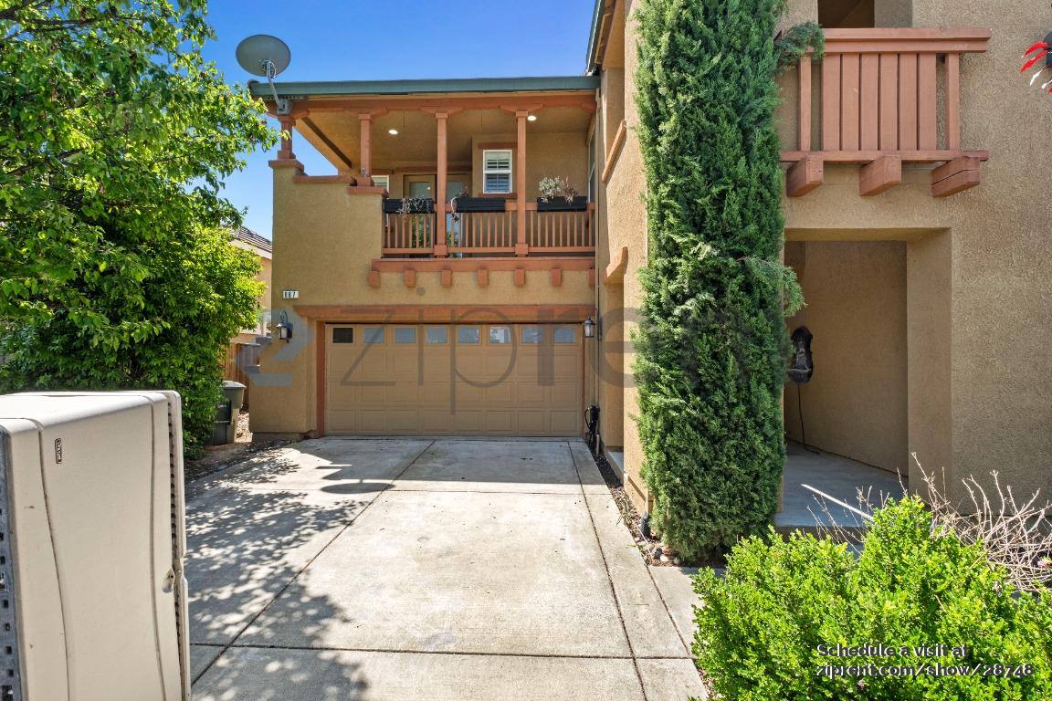 House for rent at 887 Hampton St, Vacaville, CA 95687