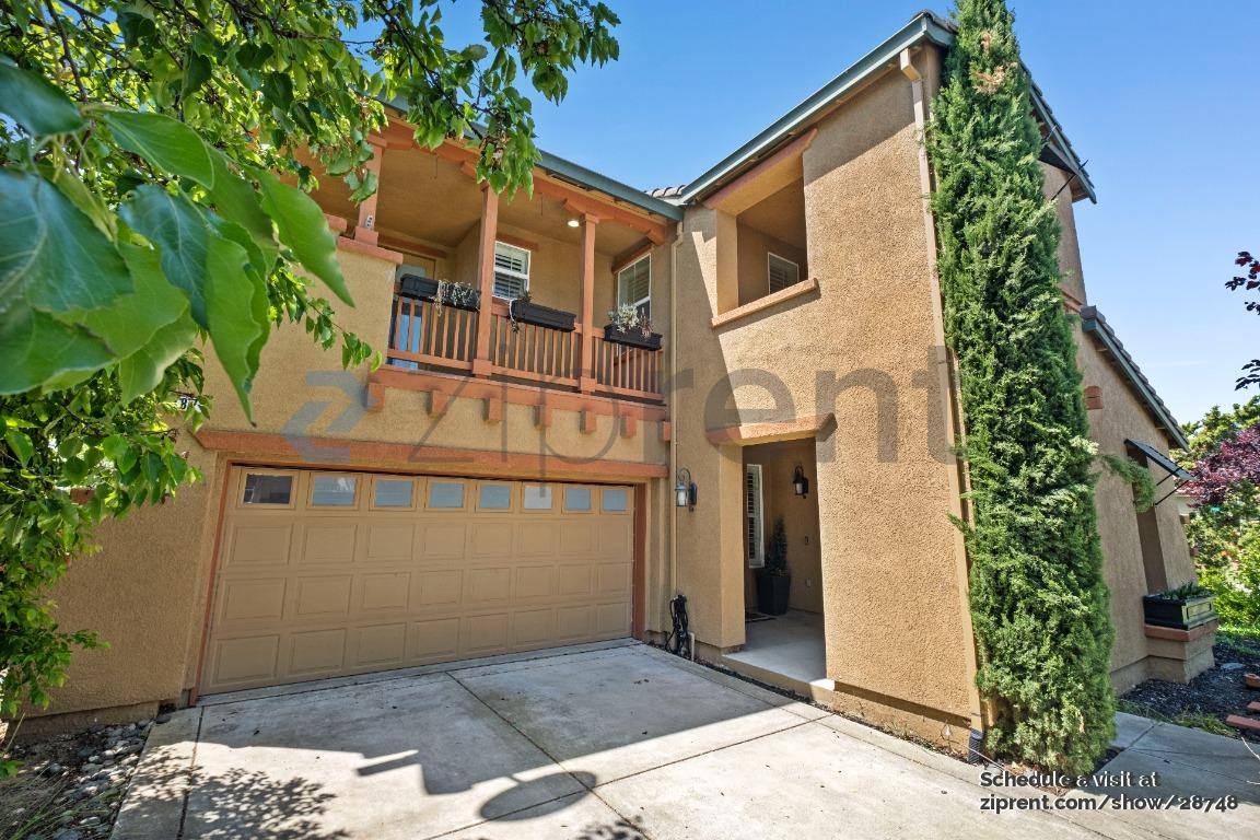 House for rent at 887 Hampton St, Vacaville, CA 95687
