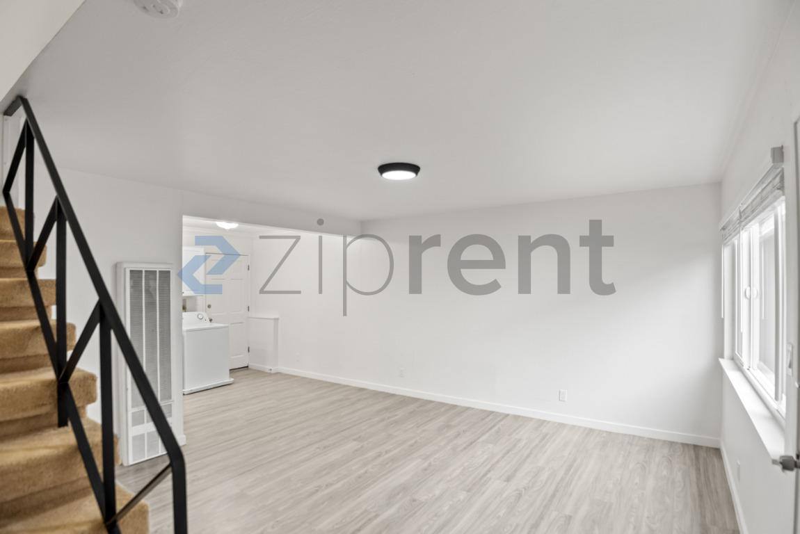 Apartment for rent at 371 Somerset Rd #A, Oakland, CA 94611