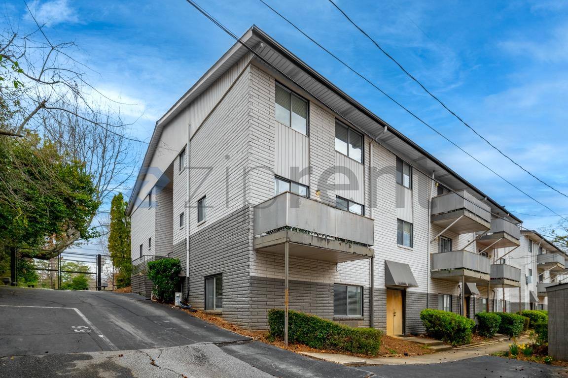 Townhouse for rent at 3501 Roswell Rd #206, Atlanta, GA 30305