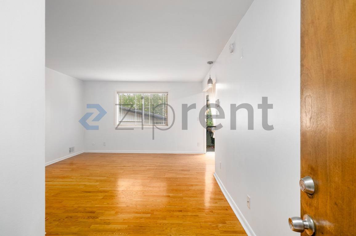 Townhouse for rent at 3501 Roswell Rd #206, Atlanta, GA 30305