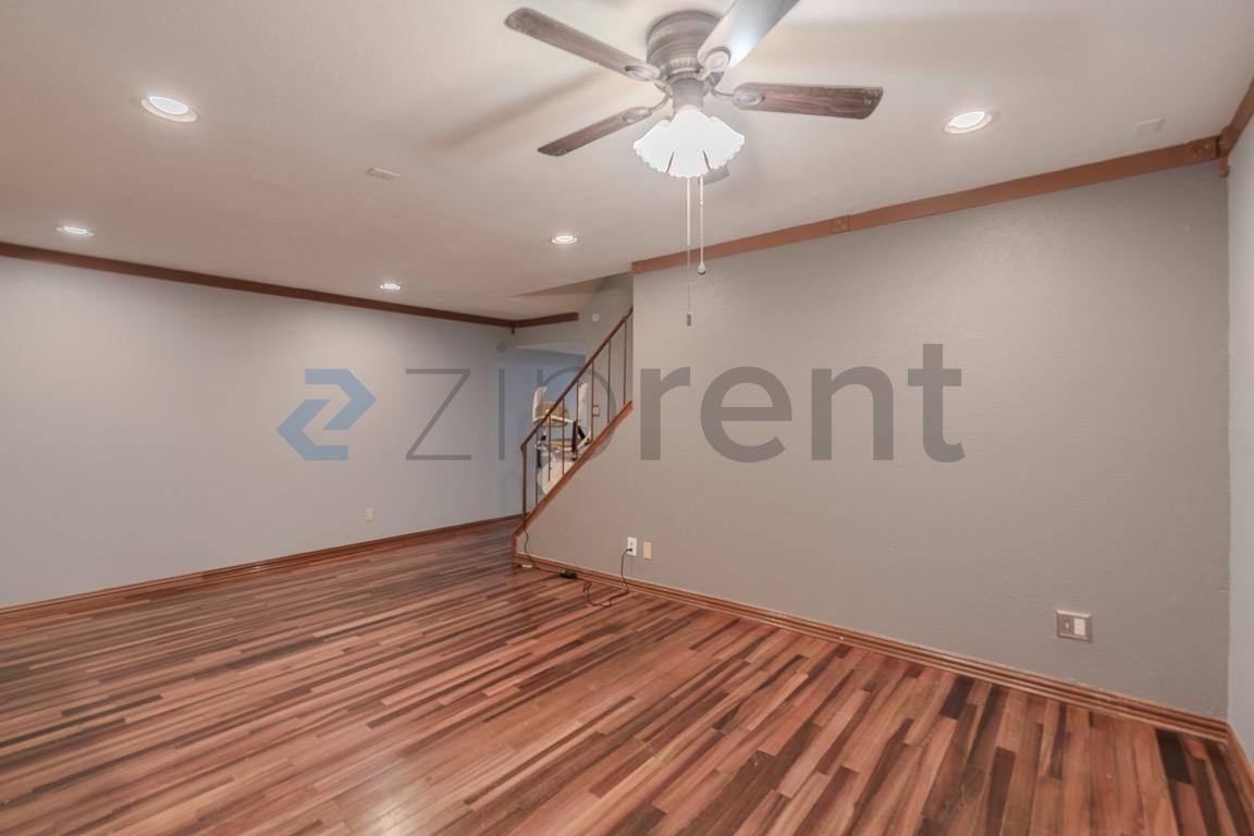 Townhouse for rent at 14515 Wunderlich Dr #403, Houston, TX 77069