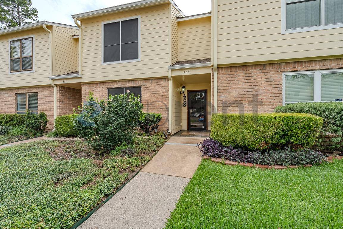 Townhouse for rent at 14515 Wunderlich Dr #403, Houston, TX 77069