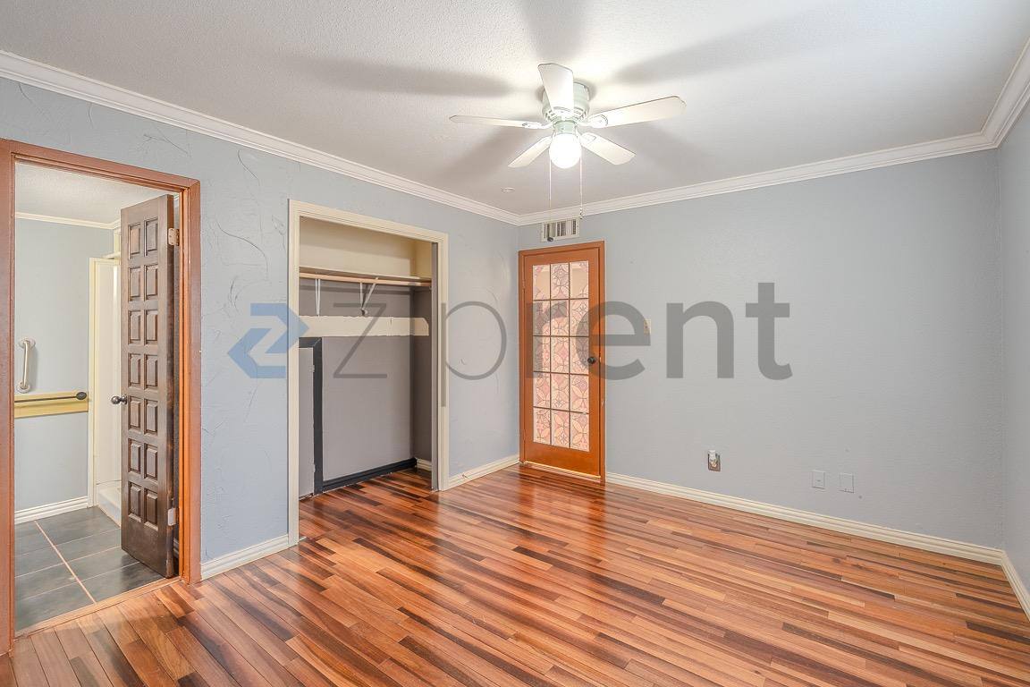 Townhouse for rent at 14515 Wunderlich Dr #403, Houston, TX 77069