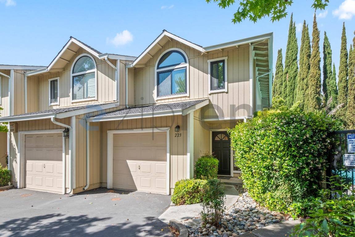 Townhouse for rent at 223 Saratoga Ave, Santa Clara, CA 95050