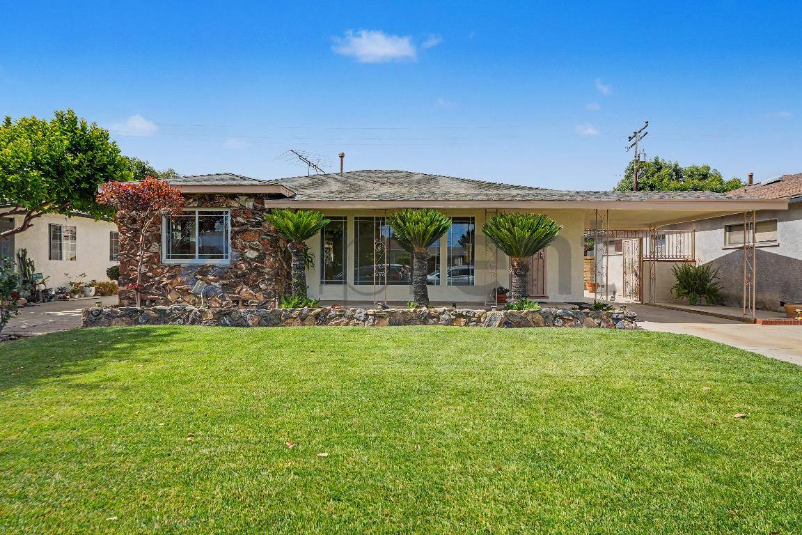 7343 Cloverlawn Dr, South Gate, CA 90280