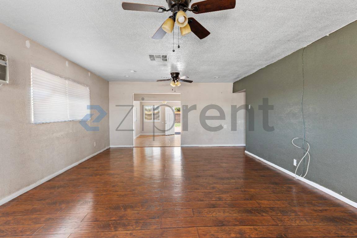 House for rent at 1209 H St, Las Vegas, NV 89106