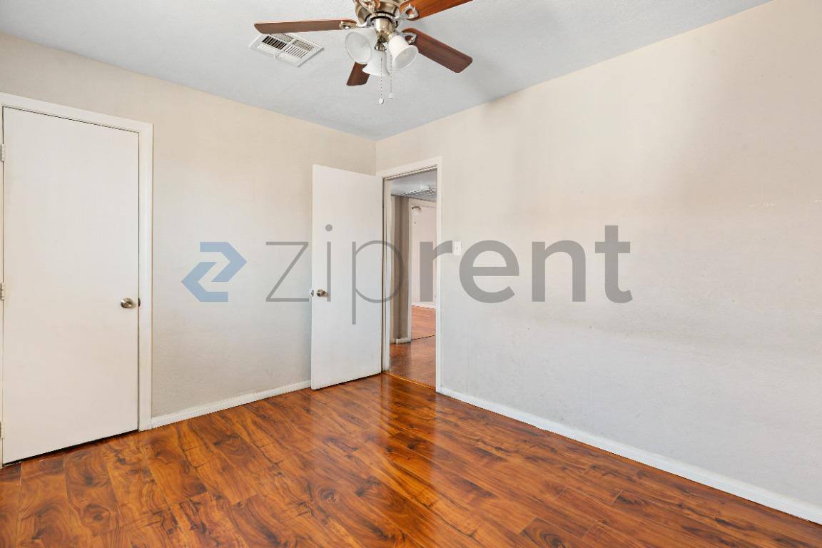 House for rent at 1209 H St, Las Vegas, NV 89106