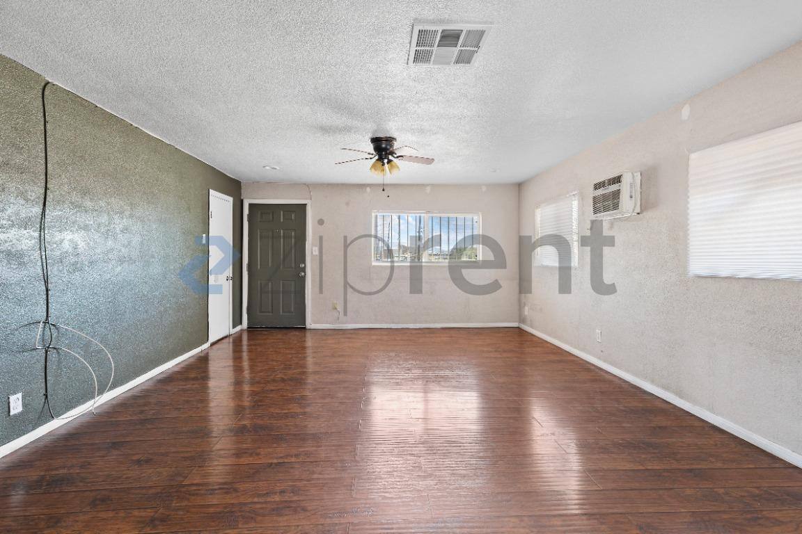 House for rent at 1209 H St, Las Vegas, NV 89106