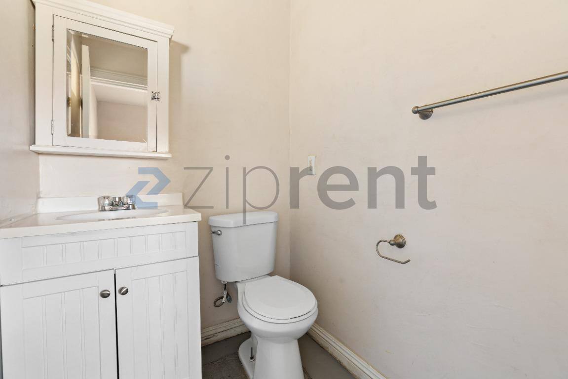 House for rent at 1209 H St, Las Vegas, NV 89106
