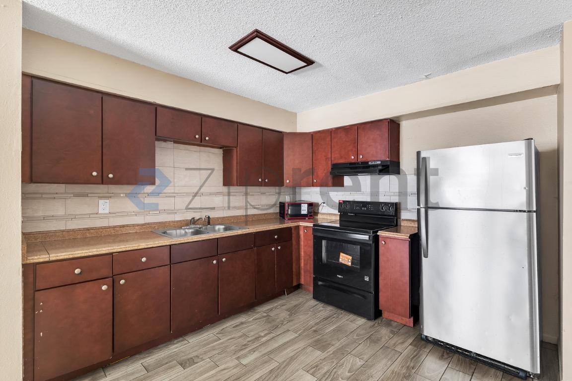 House for rent at 8117 N Mulberry St #B, Tampa, FL 33604