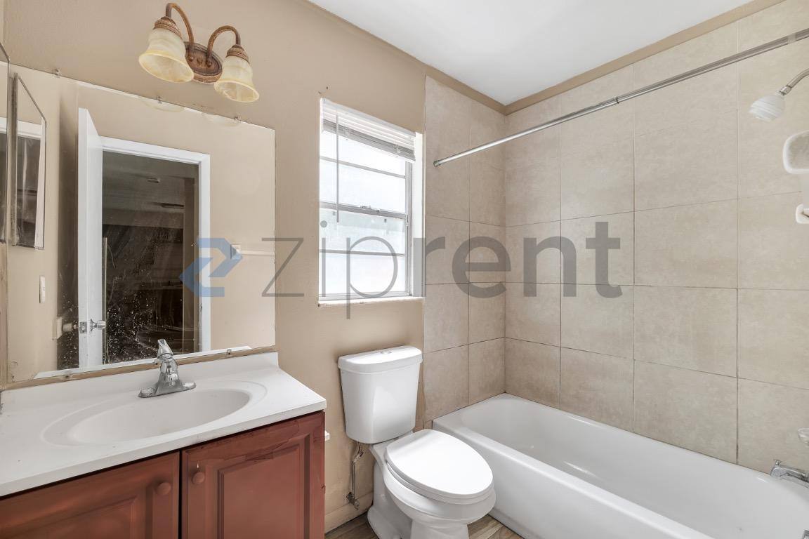 House for rent at 8117 N Mulberry St #B, Tampa, FL 33604