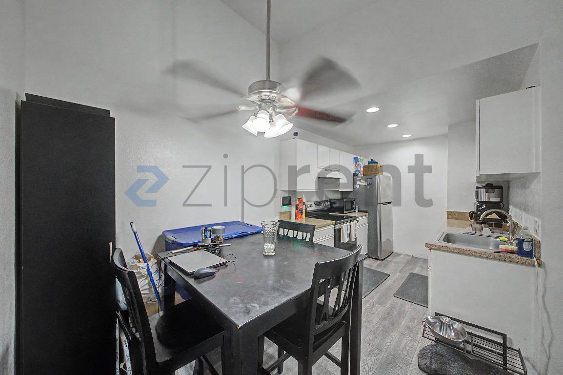 Apartment for rent at 1265 Kendall Dr #521, San Bernardino, CA 92407