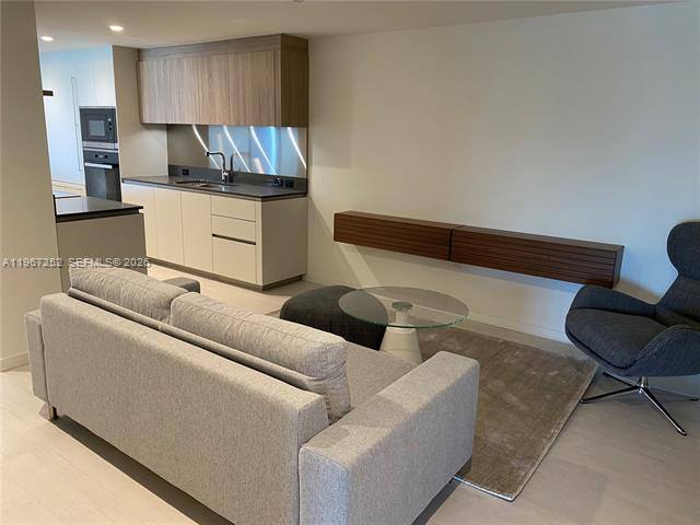 Apartment for rent at 1000 Brickell Plaza #4506, Miami, FL 33131