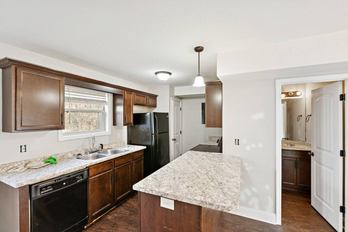 Apartment for rent at 1758 Spring Water Dr, Clarksville, TN 37040