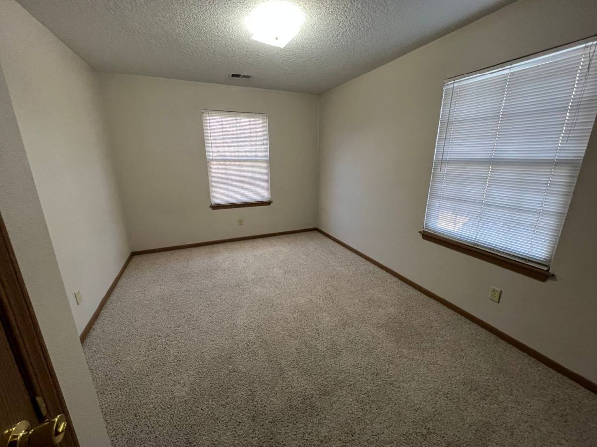 House for rent at 1105 Ratone St, Manhattan, KS 66502