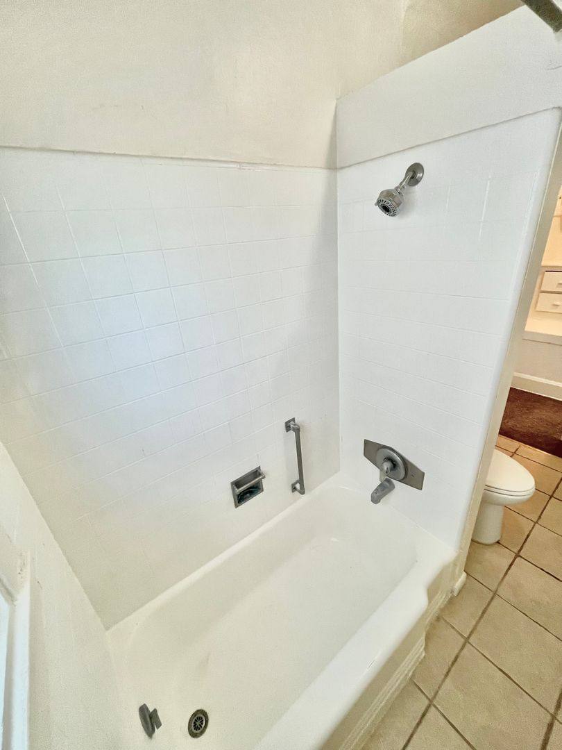 Apartment for rent at 109 University Ave, San Diego, CA 92103