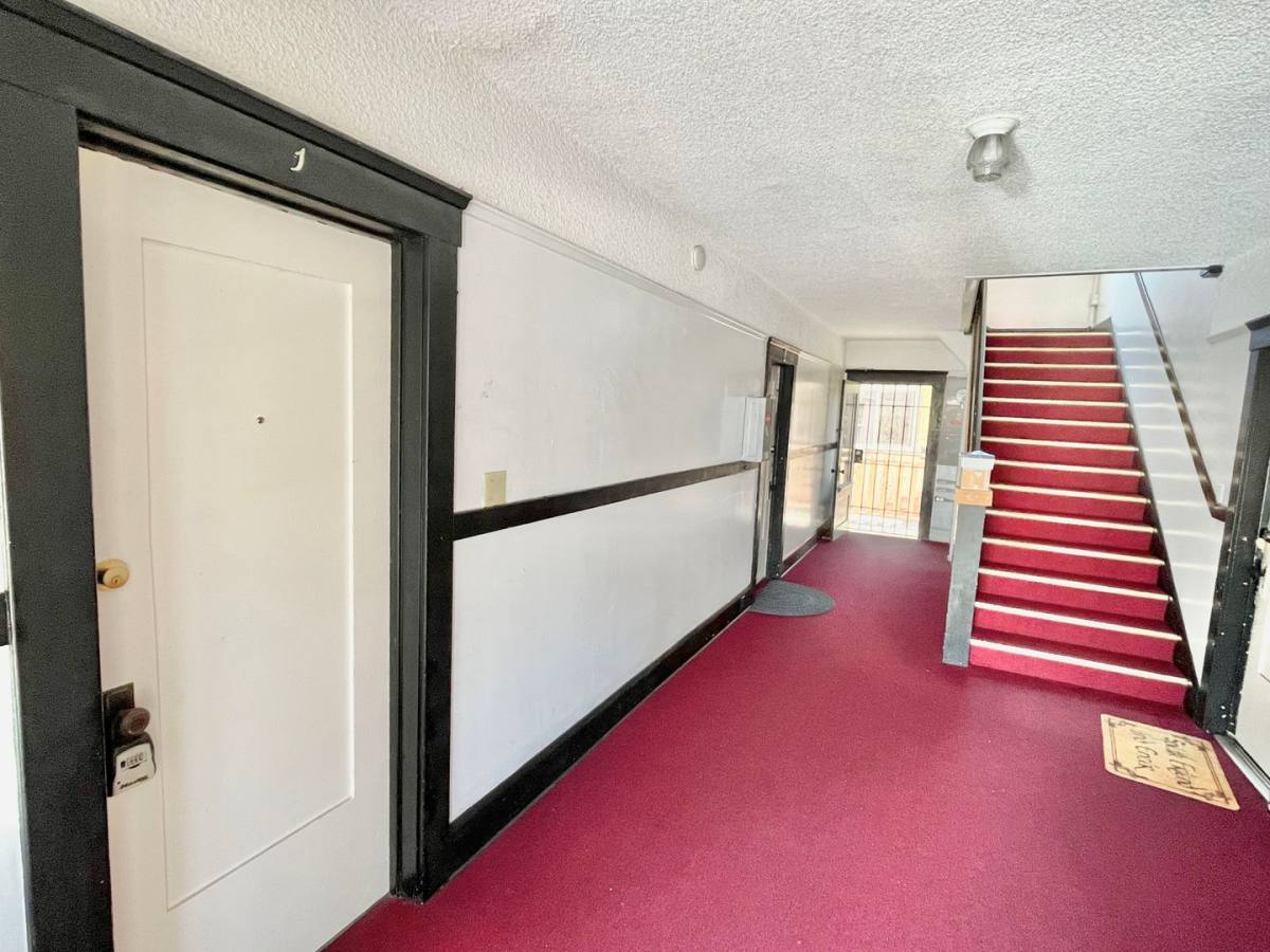 Apartment for rent at 109 University Ave, San Diego, CA 92103