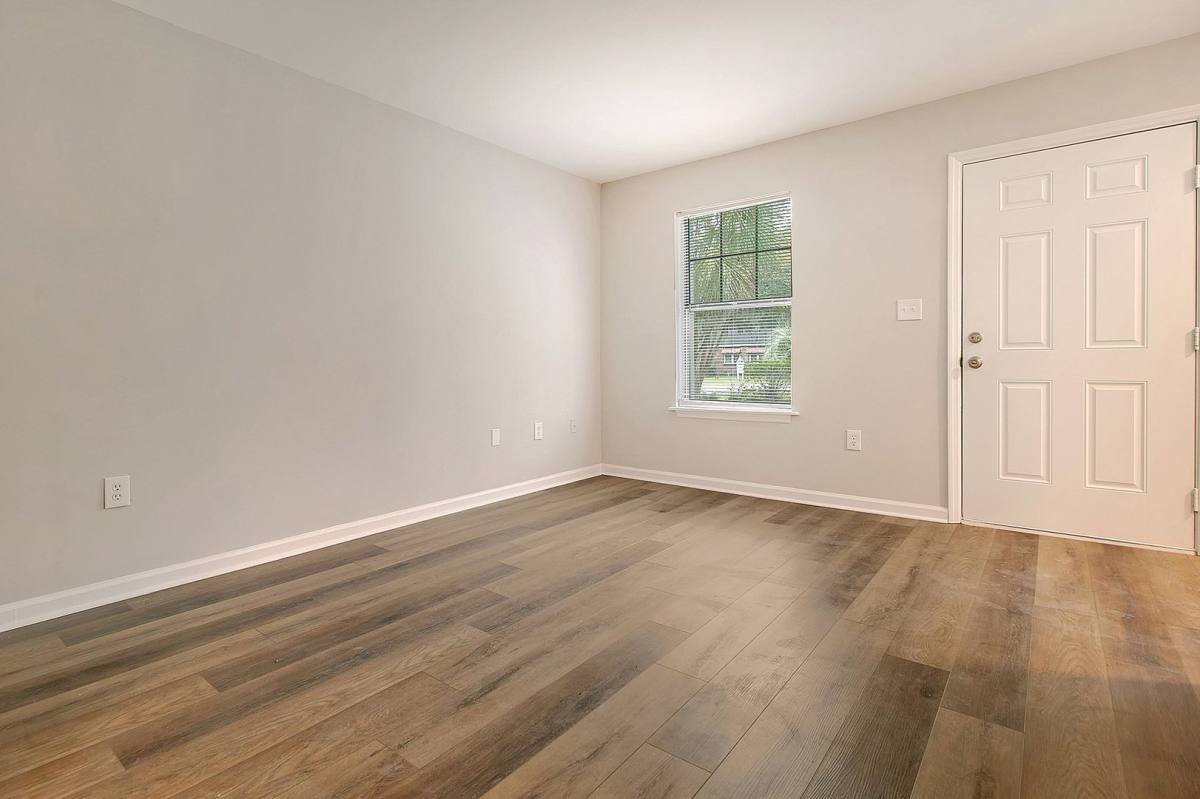Apartment for rent at 4003 S Rhett Ave #A6, North Charleston, SC 29405