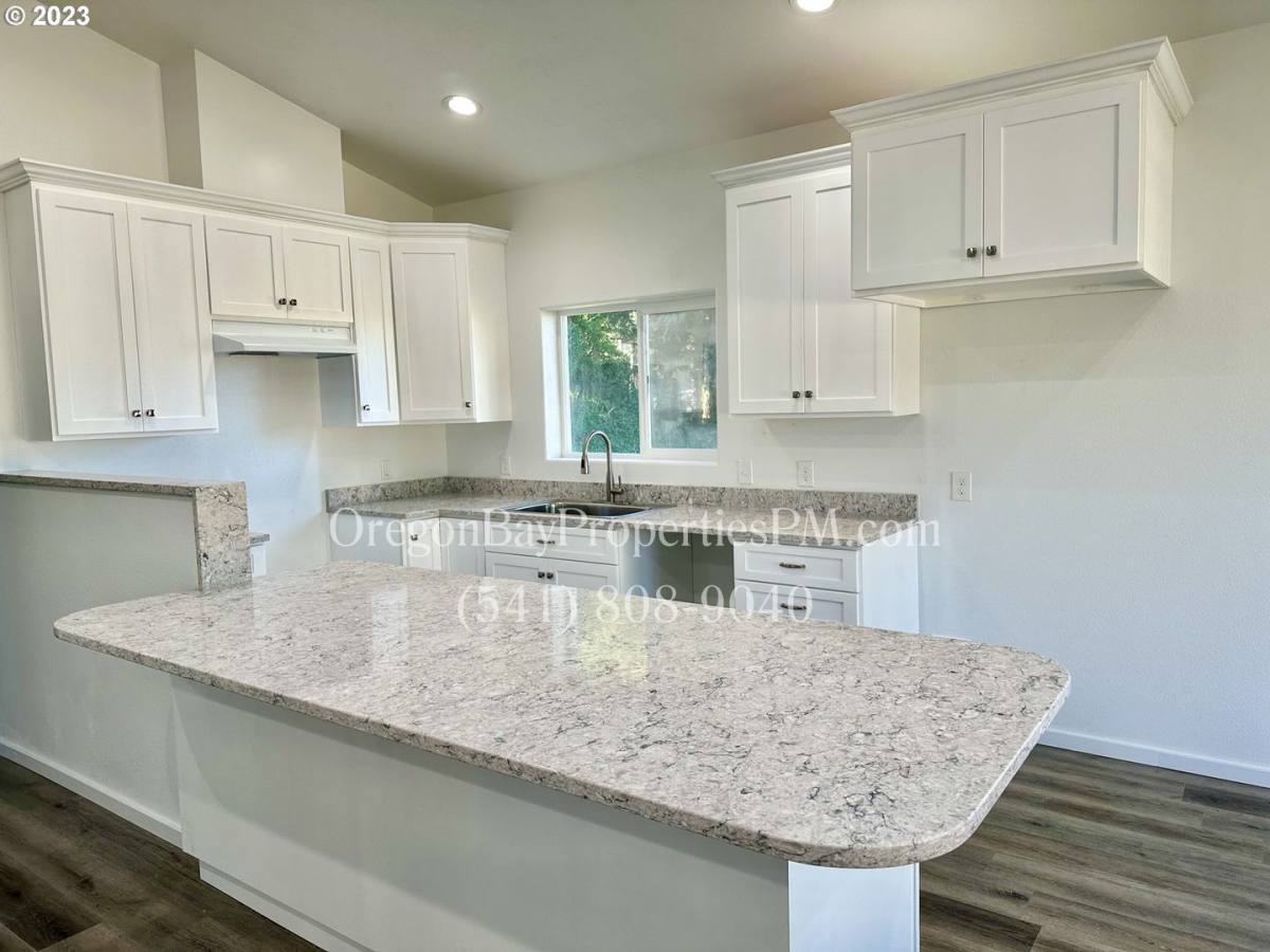 House for rent at 1656 Coos River Highway, Coos Bay, OR 97420