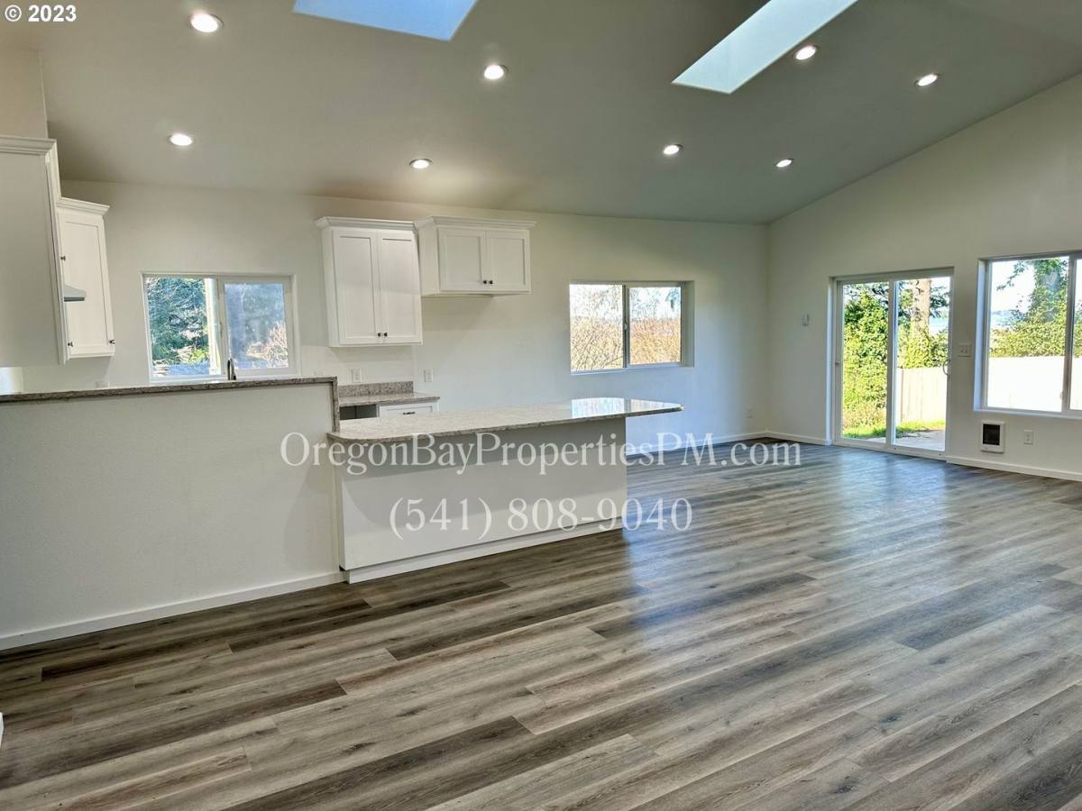 House for rent at 1656 Coos River Highway, Coos Bay, OR 97420