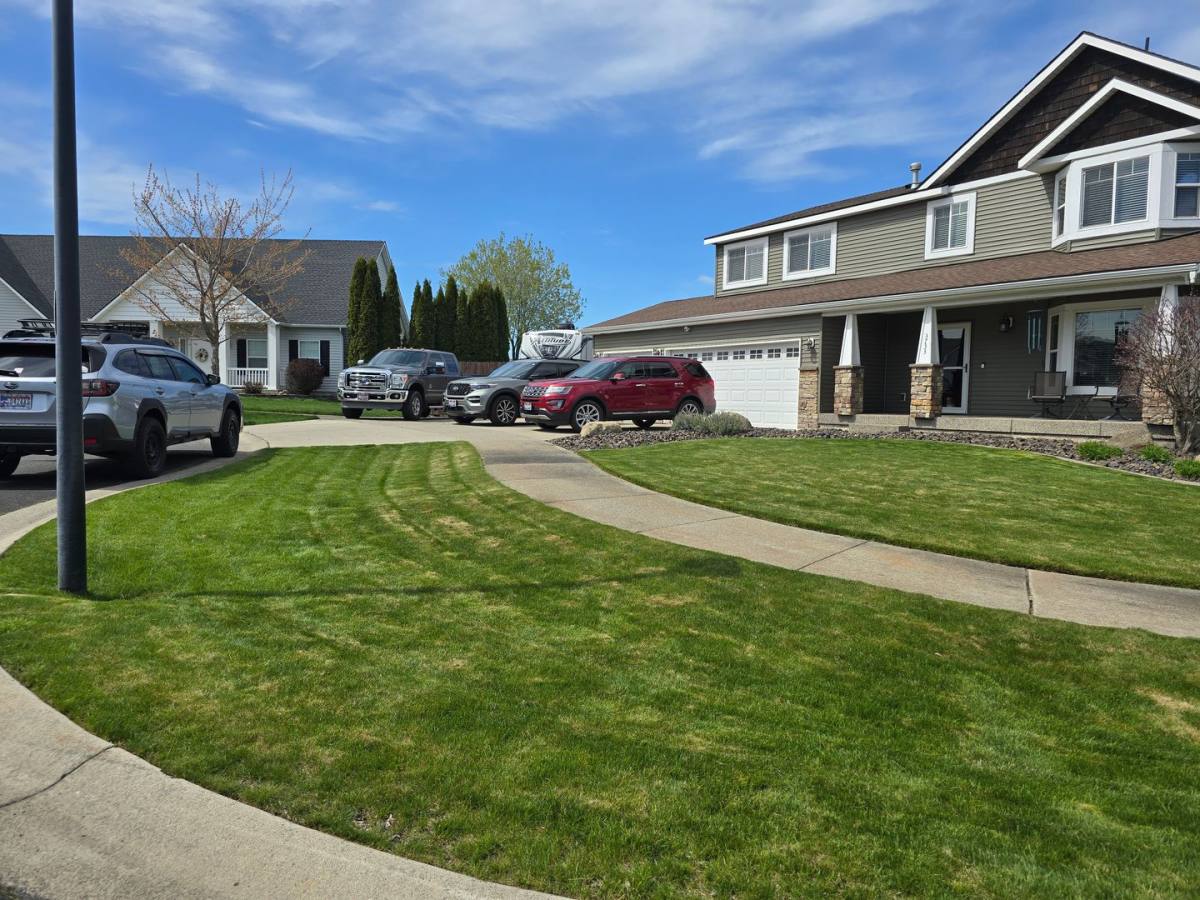 House for rent at 3733 N Cleveland Court, Post Falls, ID 83854