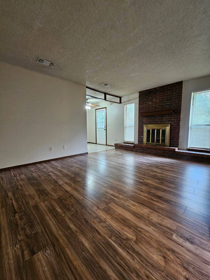 House for rent at 3413 Pathway Circle, Norman, OK 73072