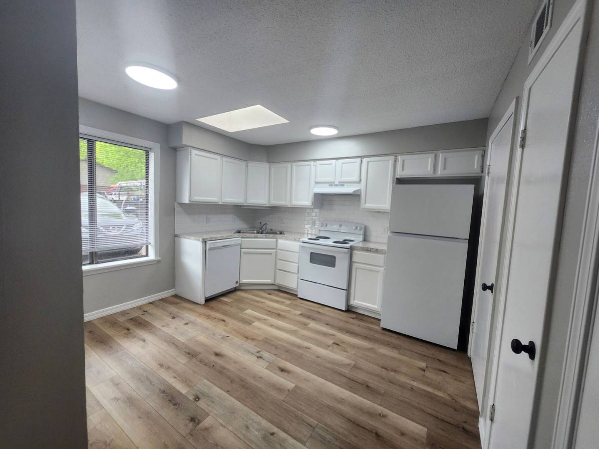 Apartment for rent at 2750 W D St, Russellville, AR 72801