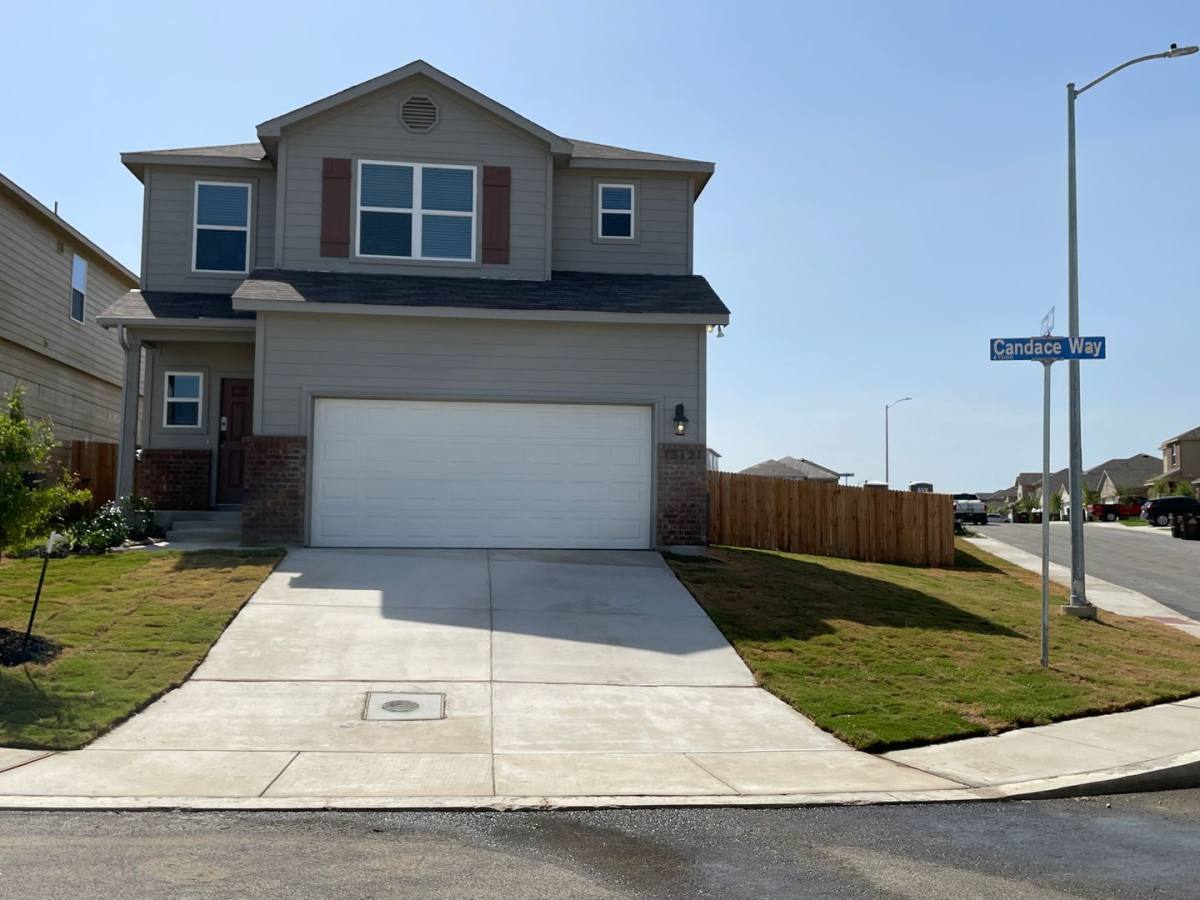 House for rent at 13121 Candace Way, Saint Hedwig, TX 78152