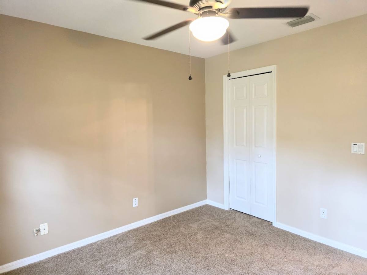 House for rent at 9676 N Jourden Dr, Dunnellon, FL 34434