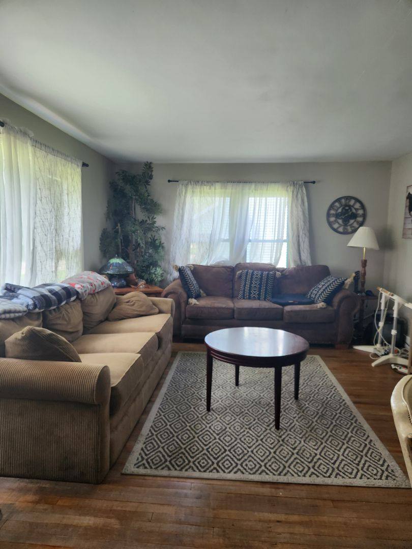 Apartment for rent at 627 Division St, Big Rapids, MI 49307