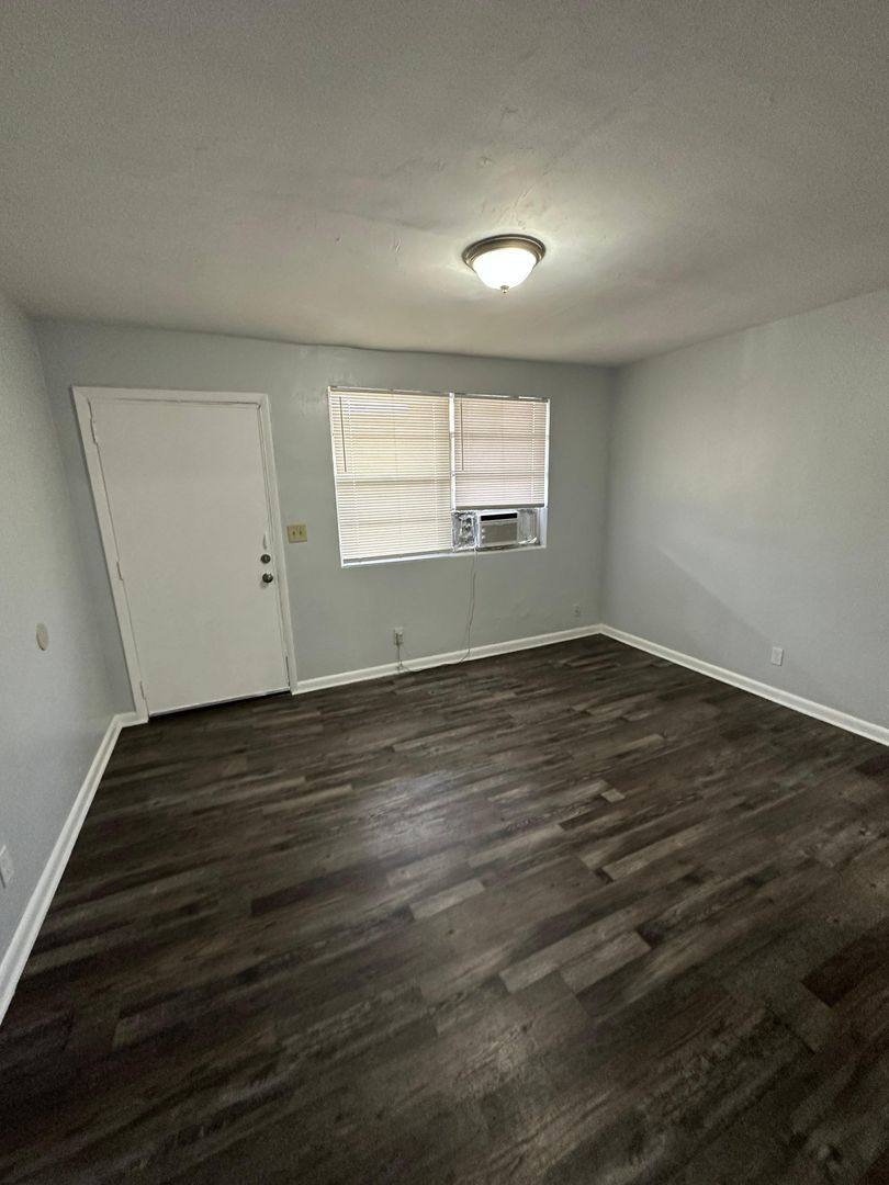 Apartment for rent at 2002 Palafox St, Jacksonville, FL 32209