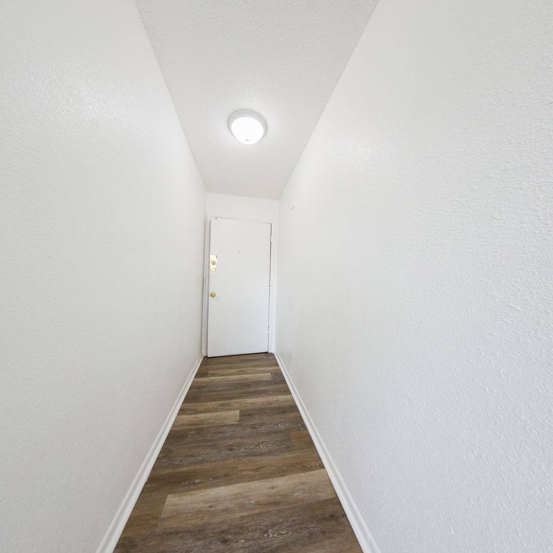 Apartment for rent at 1313 21st St, Des Moines, IA 50311