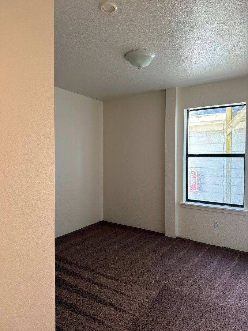 Apartment for rent at 719 California St, Eureka, CA 95501