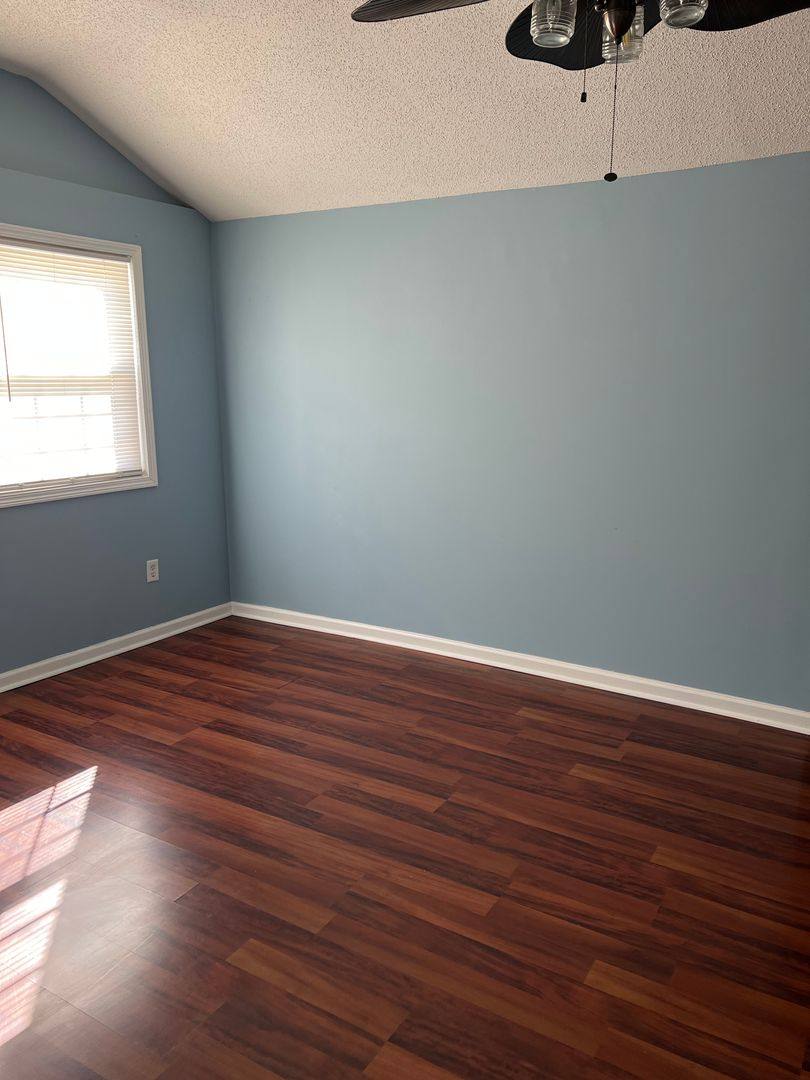 Apartment for rent at 514 Monroe St, Lincolnton, NC 28092