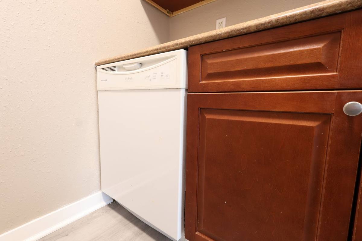 Apartment for rent at 3021 Pestalozzi #105, Saint Louis, MO 63118