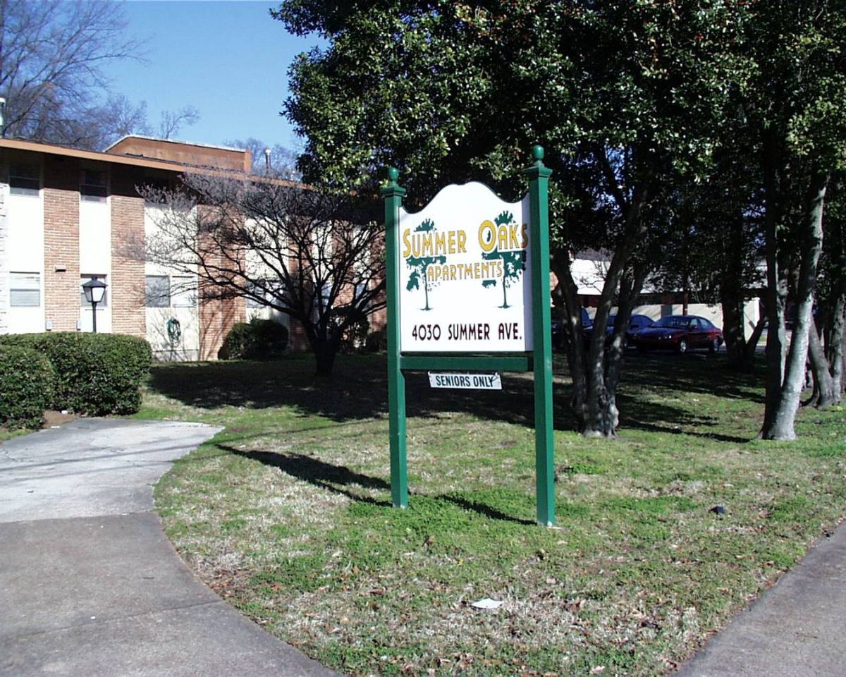 Apartment for rent at 4030 Summer Ave, Memphis, TN 38122