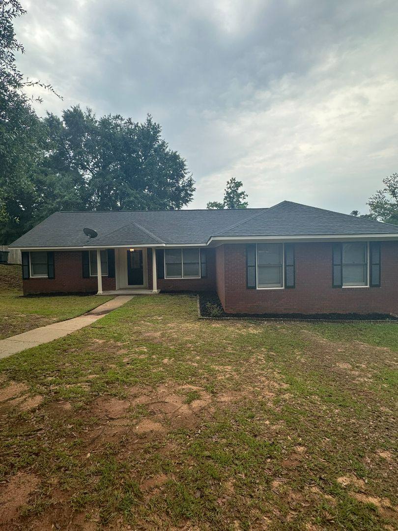 House for rent at 2804 Partridge Lane, Enterprise, AL 36330
