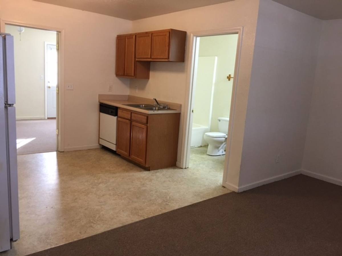 Apartment for rent at 1708 Brooklyn Dr, Murray, KY 42071