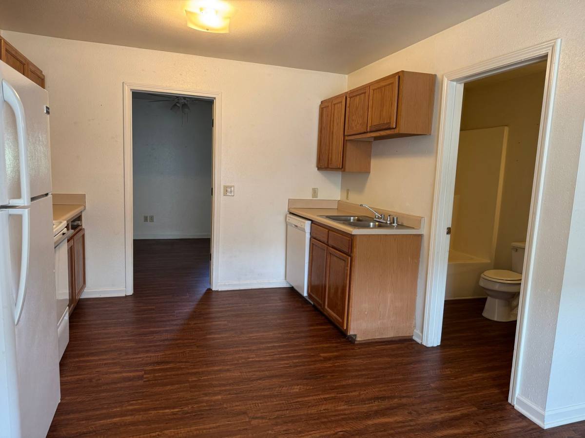 Apartment for rent at 1708 Brooklyn Dr, Murray, KY 42071