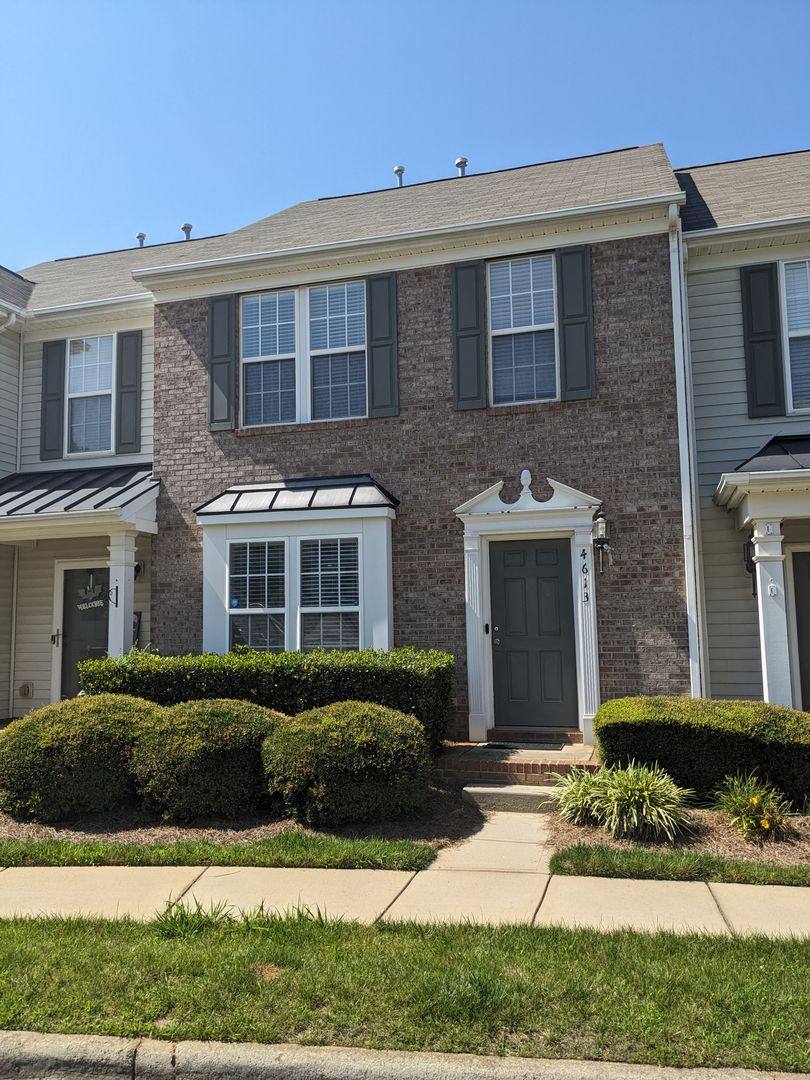 Townhouse for rent at 4613 Forestridge Commons Dr, Charlotte, NC 28269