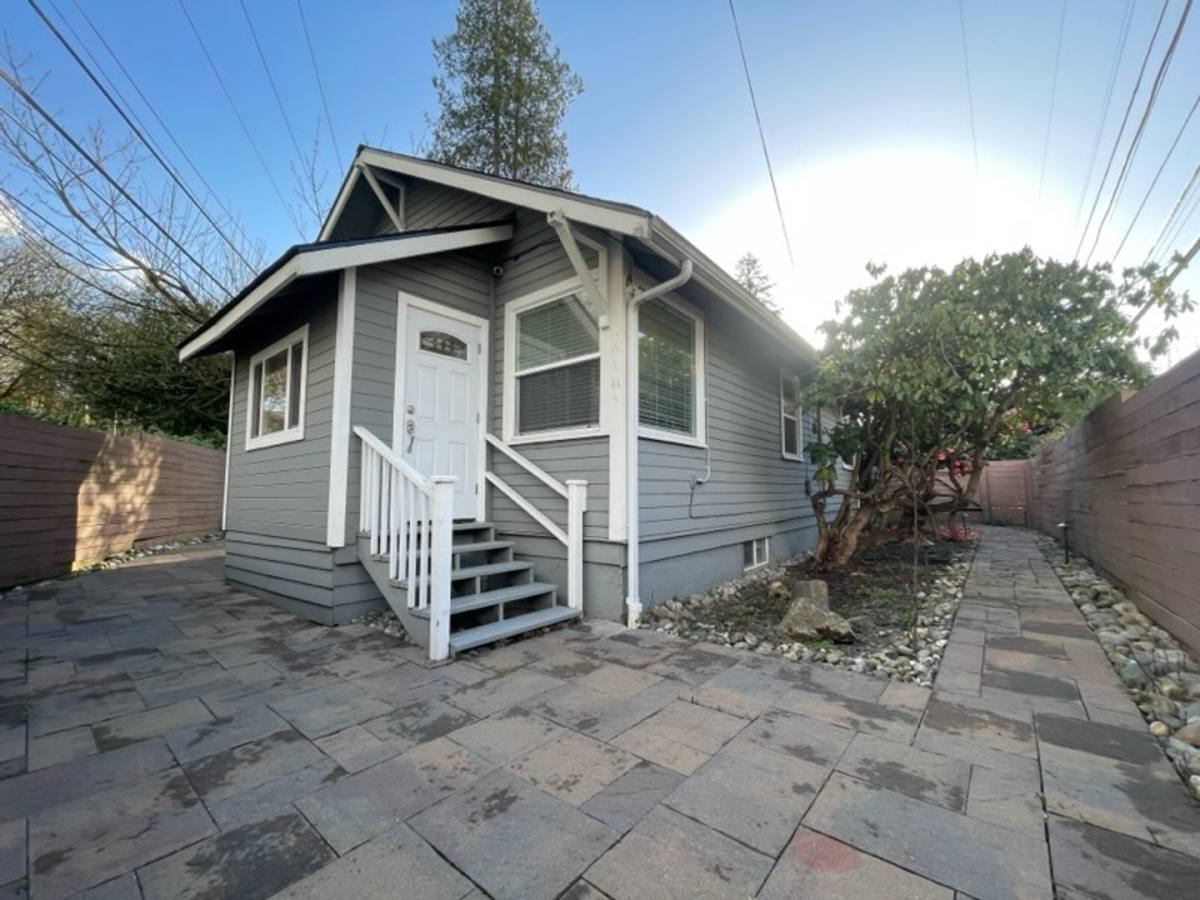 House for rent at 9728 23rd Ave NE, Seattle, WA 98115