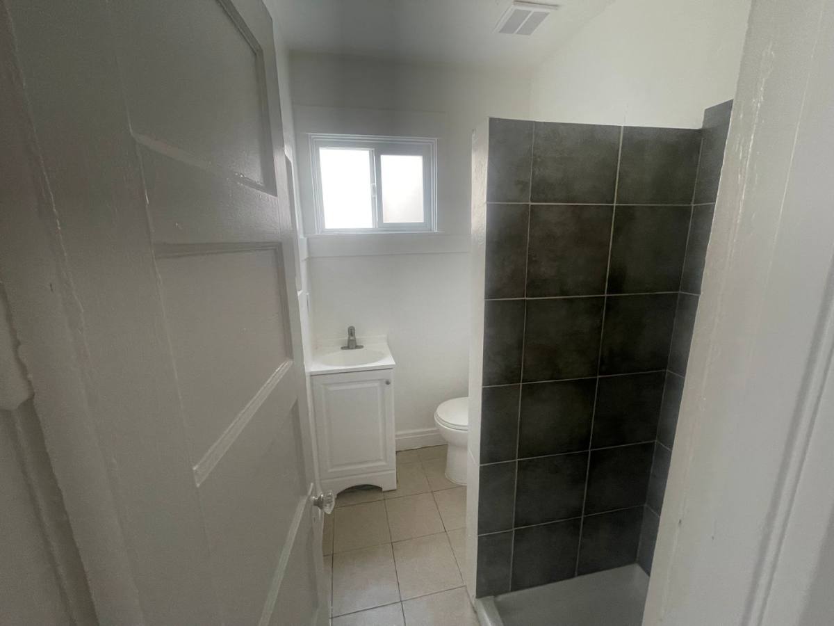Apartment for rent at 3403 San Leandro St, Oakland, CA 94601