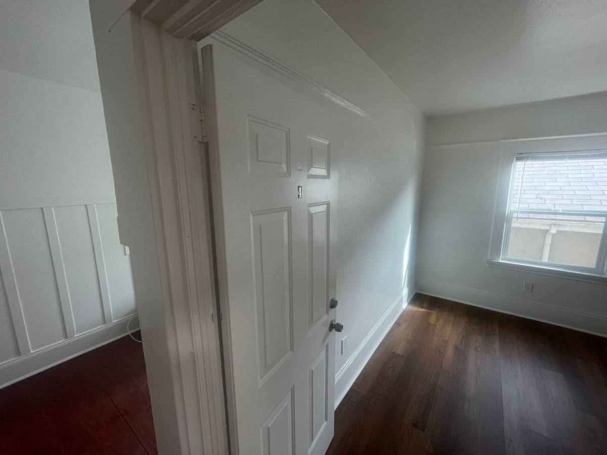 Apartment for rent at 3403 San Leandro St, Oakland, CA 94601