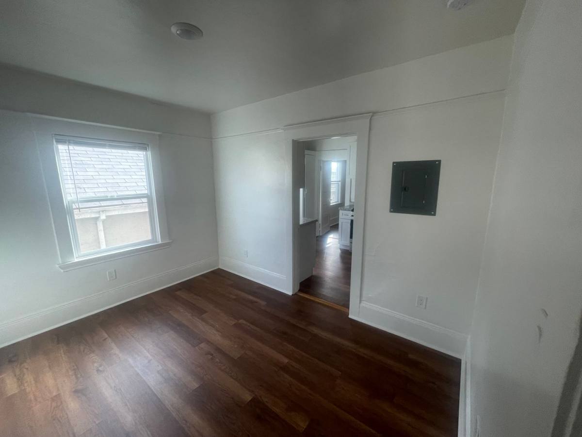 Apartment for rent at 3403 San Leandro St, Oakland, CA 94601