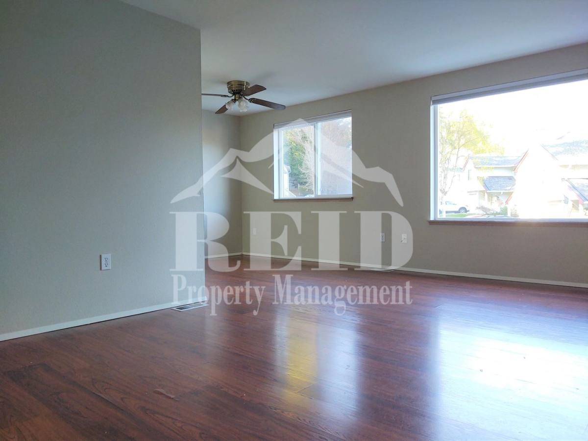 Townhouse for rent at 1313 Slate Lane NW, Silverdale, WA 98383