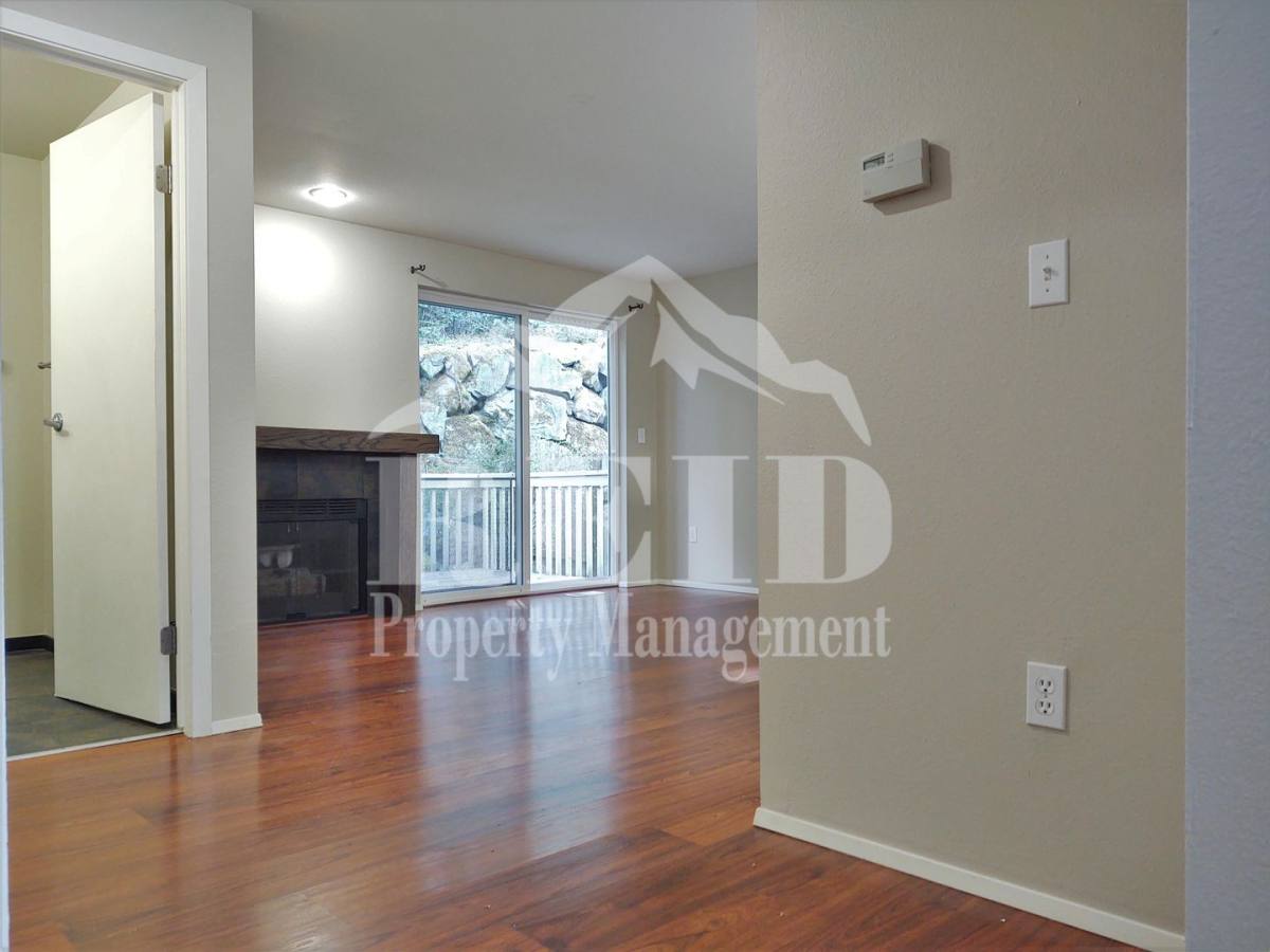 Townhouse for rent at 1313 Slate Lane NW, Silverdale, WA 98383