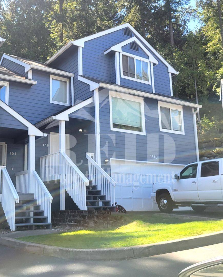Townhouse for rent at 1313 Slate Lane NW, Silverdale, WA 98383